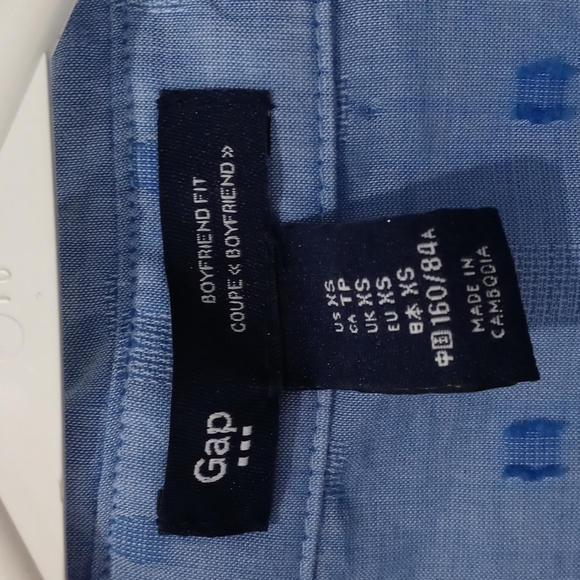 Gap blouse - Picture 2 of 7